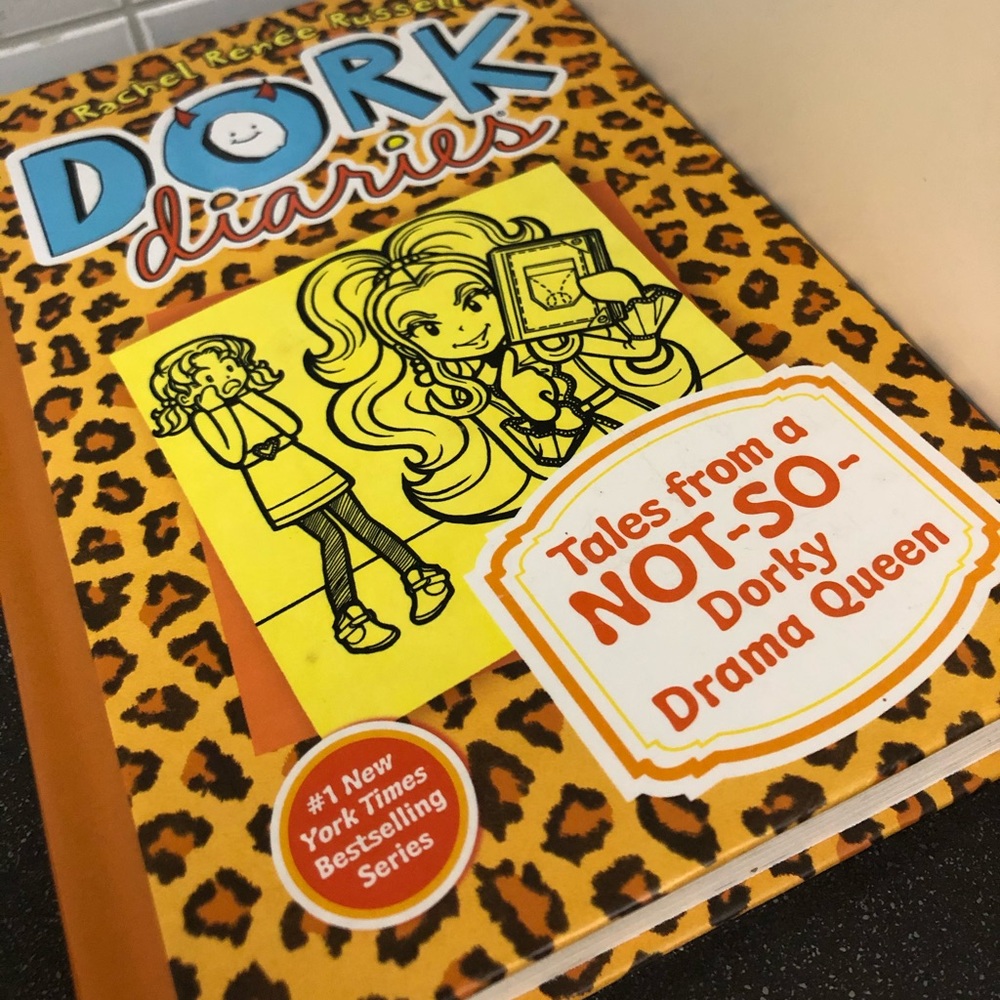 Dork Diaries #9 book - Picture 6 of 6